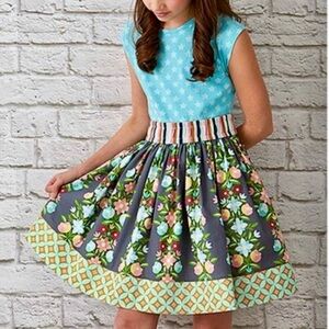 Matilda Jane 435 “Hello, Lovely Seeing Stars” floral and star Patterned Dress 8